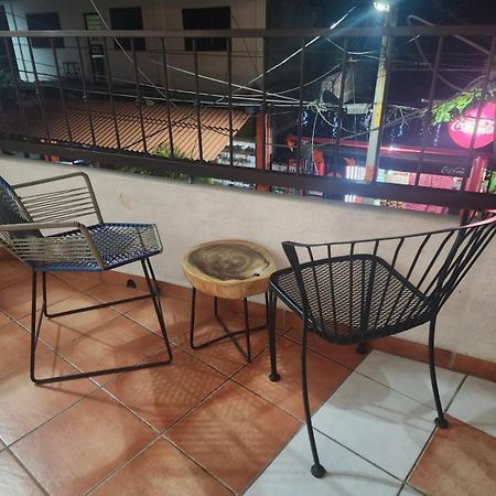 1 Bedroom Apt With Ac , Tv , Wi-Fi Near Dt And Beach Zihuatanejo Buitenkant foto
