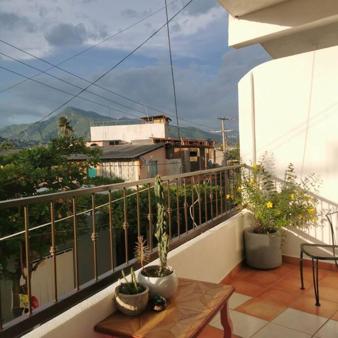 1 Bedroom Apt With Ac , Tv , Wi-Fi Near Dt And Beach Zihuatanejo Buitenkant foto
