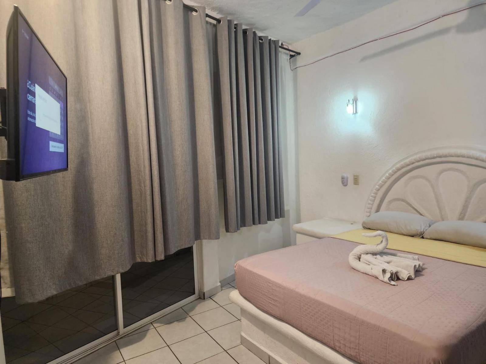 1 Bedroom Apt With Ac , Tv , Wi-Fi Near Dt And Beach Zihuatanejo Buitenkant foto
